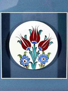 3 Tulip Motif Iznik Tile Plaque - Çini Evi (1)