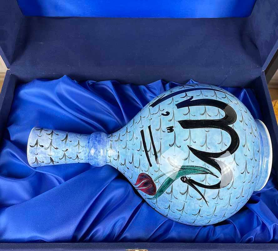 Allah- und Tulpenkomposition – Iznik-Keramikvase - 3