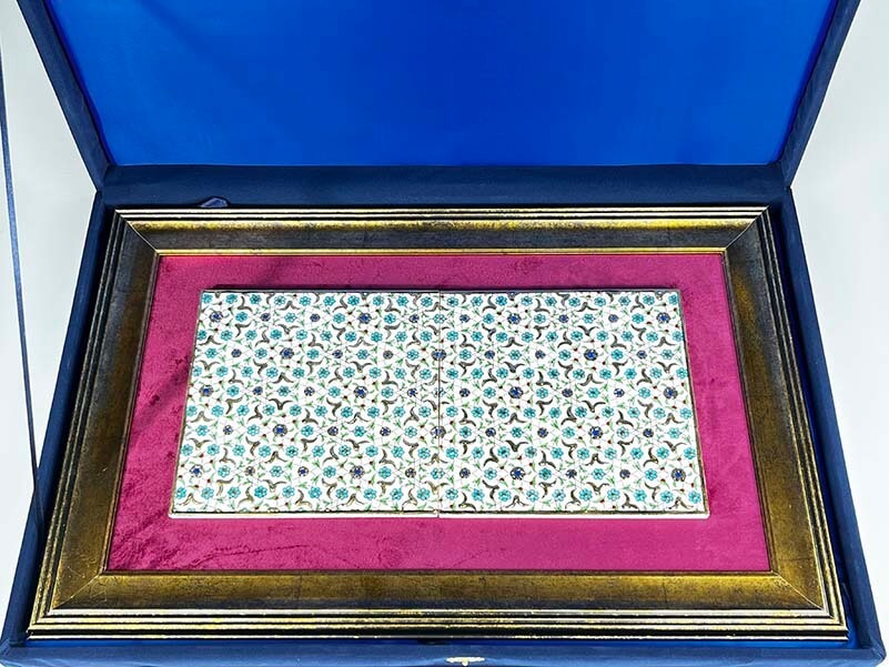 Altın Detaylı Turkuaz Çiçek Bahçesi İznik Çini Pano 40 x 20 cm - 2