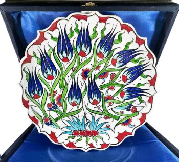 Anemone Pattern 25cm Iznik Ceramic Plate - Çini Evi