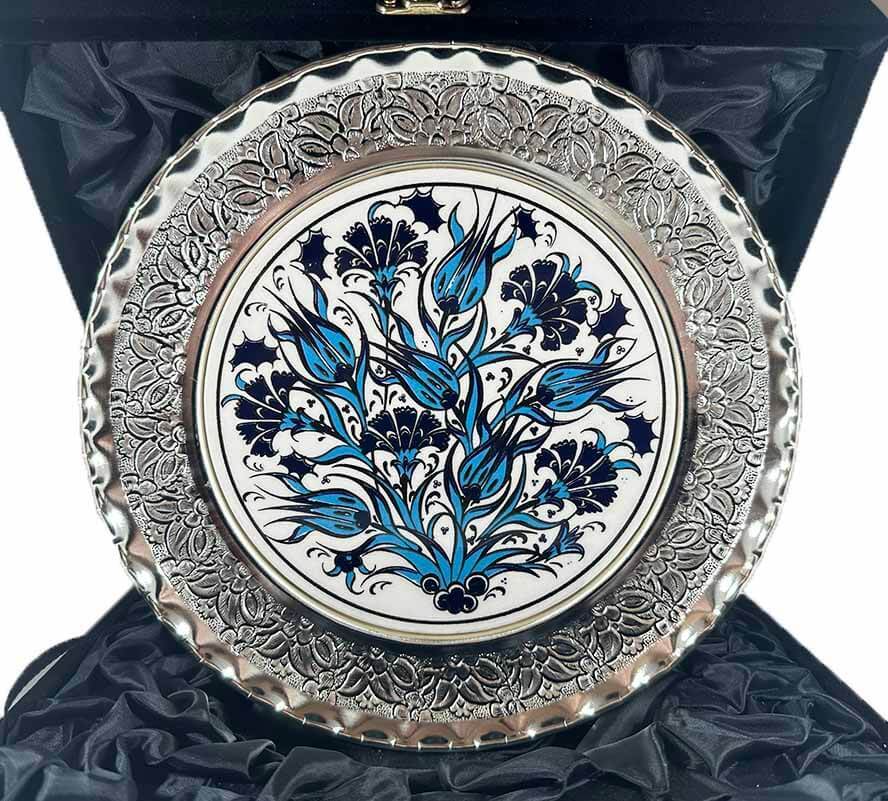 Assiette argentée motif tulipe bleue et œillet 25 cm - 1