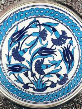 Assiette Décorative Tulipe Bleue et Œillet Argentée – 25 cm - Çini Evi (1)