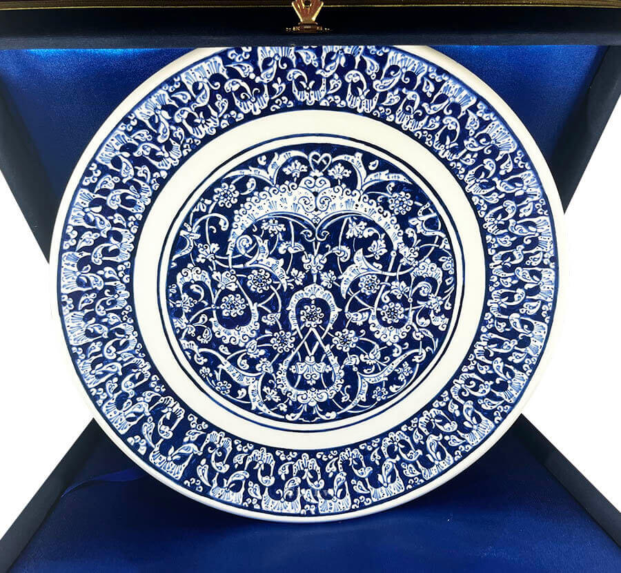 Assiette de poterie de 30 cm avec Babanakkaş ottoman à motifs - 1