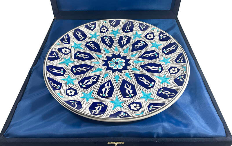 Assiette de poterie Iznik à motifs de Seljuk à motifs de 30 cm - 3