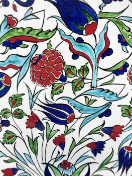 Assiette d’Iznik au Motif Jardin Fleuri – Cadeau pour Nouvelle Maison et Bureau (25 cm / 9.84 inch) - Çini Evi (1)