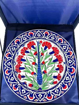 Assiette d’Iznik « Remerciement » – 30 cm – Motifs Œillet et Cyprès - 3