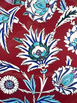 Assiette d’Iznik – « Succès et Promotion » Motif Hatayi sur Fond Rouge - 3