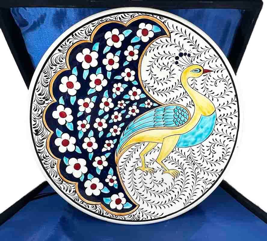 Assiette en Céramique d’Iznik – Motif Paon, Arbre de Vie et Haliç – 30 cm – Cadeau VIP - 1