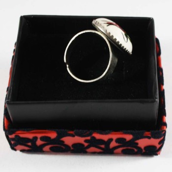Bague élégante à motif tulipe - 2