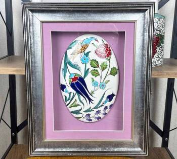 Bereket ve Huzur – Kuş ve Çiçek Motifli İznik Çinisi Paspartulu Hediye - Çini Evi