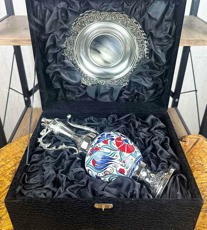 Besonderes Präsentationsgeschenk – silberbeschichtetes Iznik-Keramik-Kannen-Set - 2