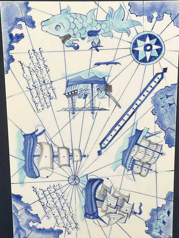 Blauer Kosmos – Iznik-Keramikpaneel mit Piri-Reis-Karte - 2