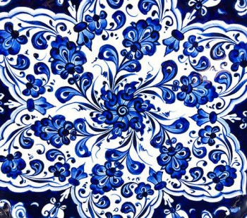Blue and White Lotus Motif Iznik Tile Plate - 2