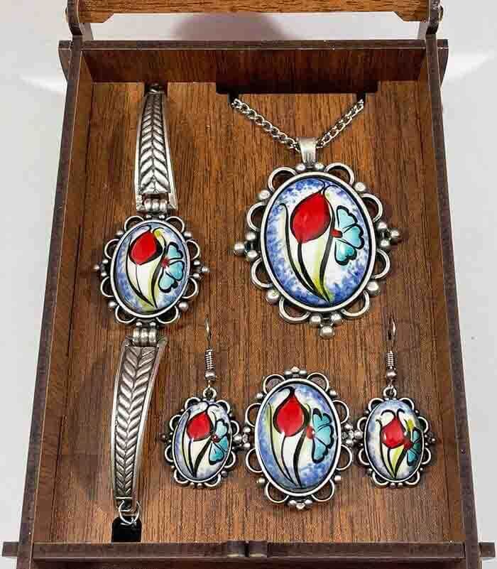 Blue Background Iznik Ceramic Jewelry Set - 1