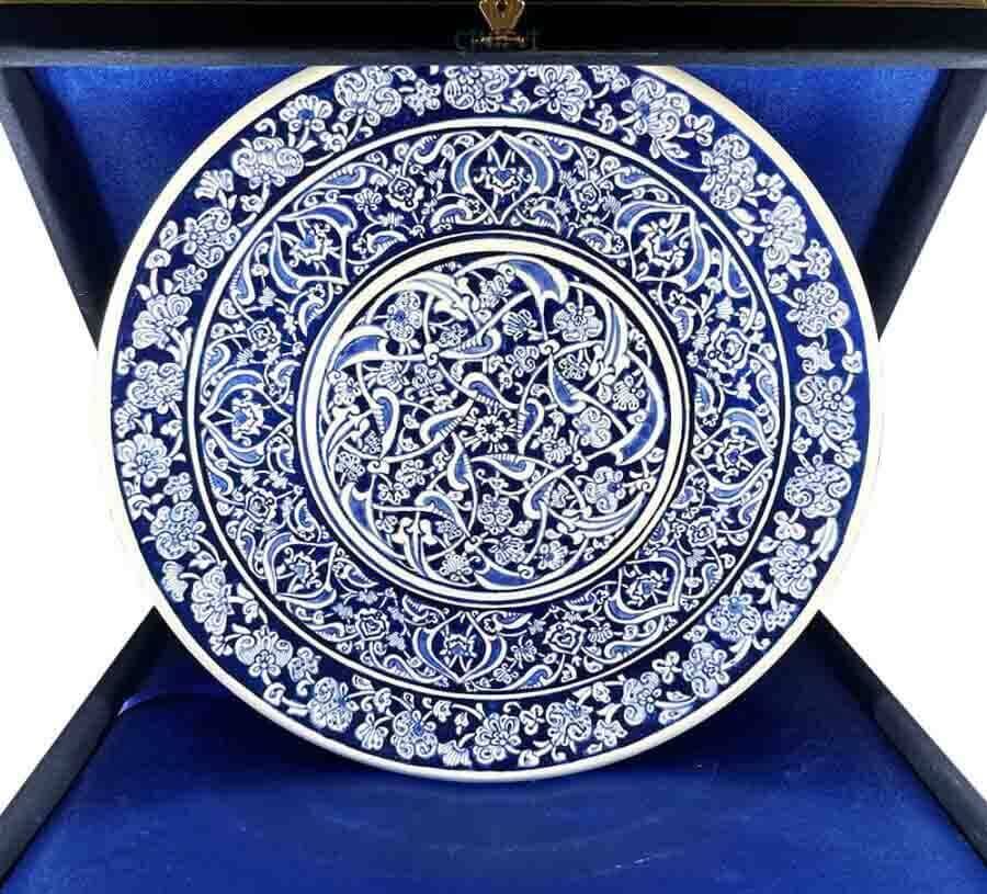 Blue and White Iznik Plate 30 cm - 1