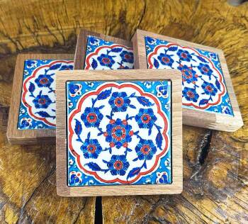 Blumenmuster Untersetzer-Set aus Holz mit Keramikeinlage - Çini Evi