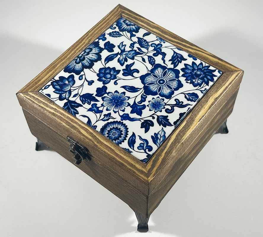 Boîte à bijoux en bois à motif floral bleu - 1