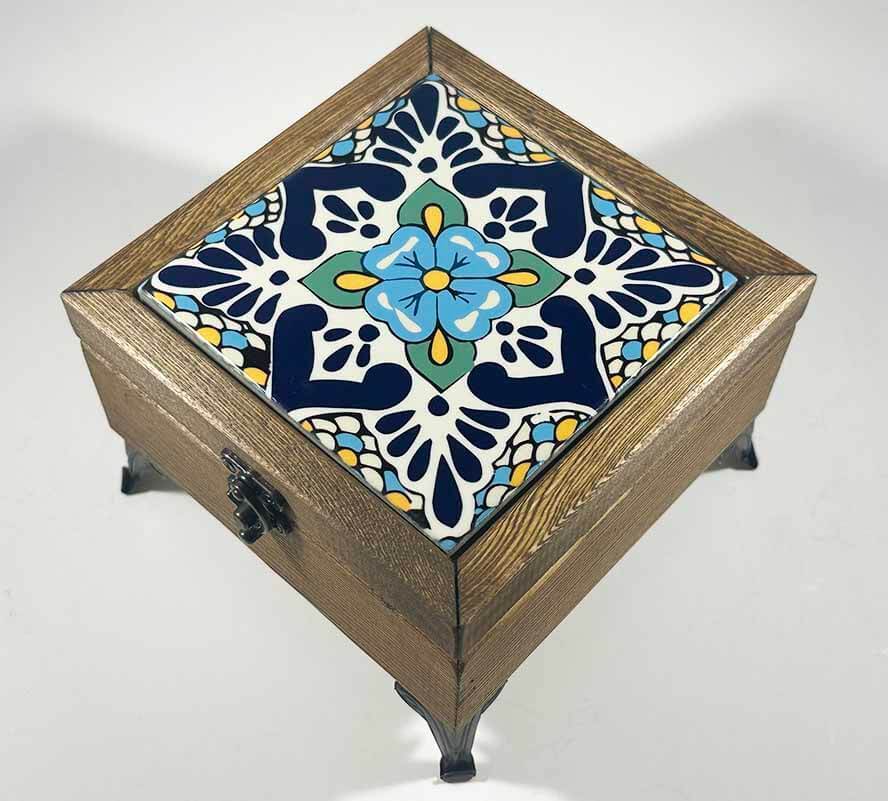 Boîte à bijoux en bois à motif floral géométrique - 1