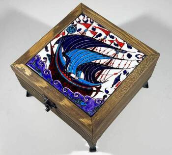 Boîte à bijoux en bois motif voilier - 1