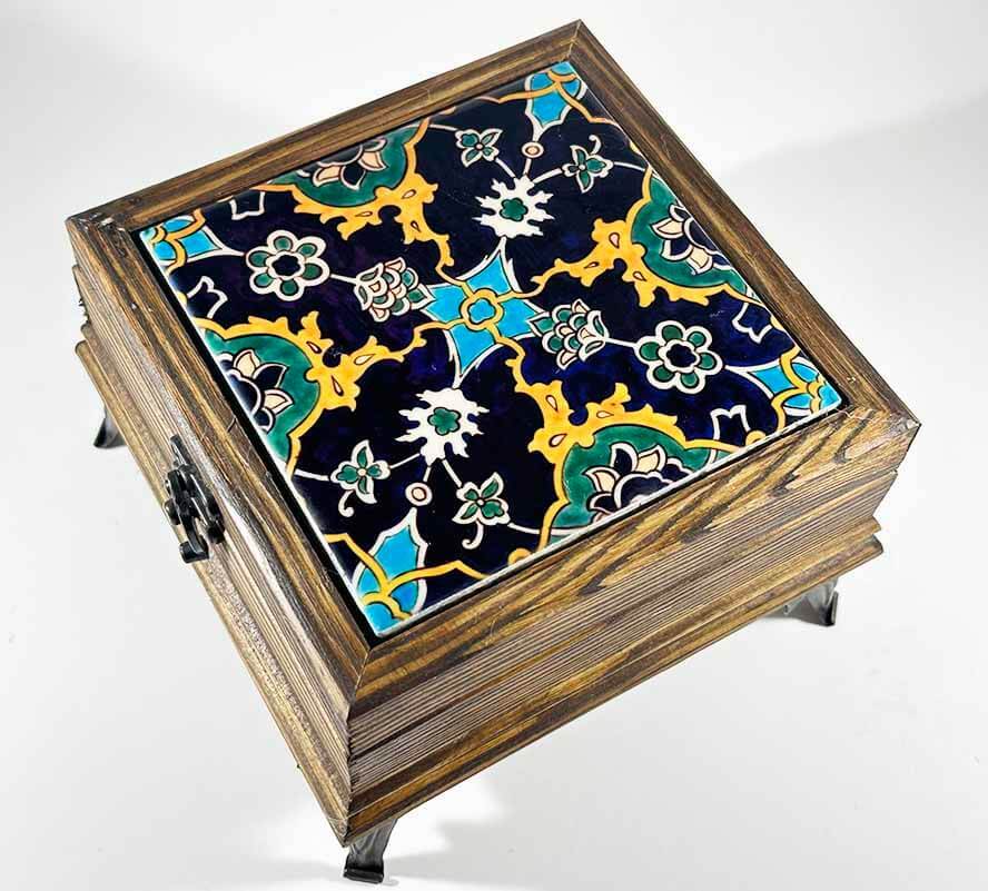 Boîte en bois pour montres et bijoux - 1