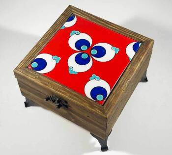 Boîte de Rangement en Bois à Motif Çintemani sur Fond Rouge - Çini Evi
