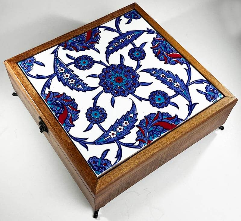 Boîte en bois pour montre à motif lotus - 1