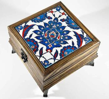 Boîte à bijoux en bois avec motif de fleur de lotus – Élégance et symbolisme réunis - Çini Evi