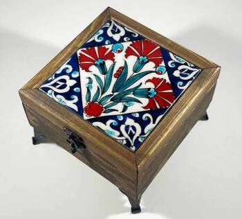 Boîte à Bijoux en Bois à Motif d’Œillet – Symbole de l’Élégance - Çini Evi