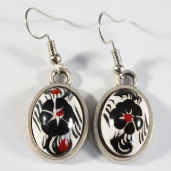 Boucles d’oreilles en céramique d’Iznik à trèfle noir - Çini Evi