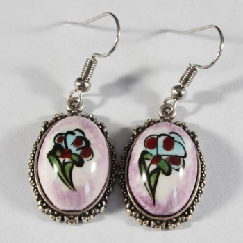 Boucles d’oreilles en céramique Iznik fond violet à fleurs - Çini Evi