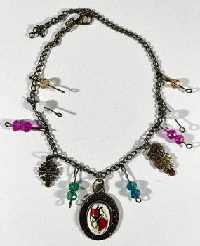 Bracelet de cheville en céramique d’Iznik motif tulipes rouges inversées - Çini Evi