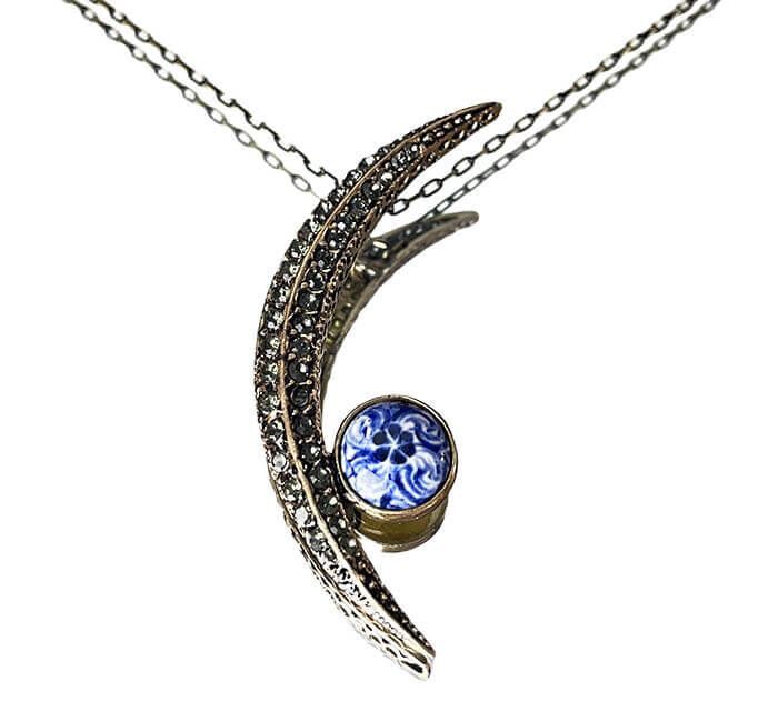 Bronze Necklace with Golden Horn Motif - 1