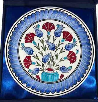 Carnation Garden Iznik Ceramic Plate 25 cm - 3