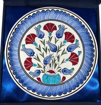 Carnation Garden Iznik Pottery Plate 25cm - 2