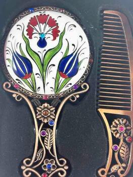 Carnation & Tulip Patterned Mirror and Comb Gift Set – Iznik Ceramic Inspired Elegance - Çini Evi (1)