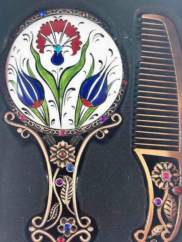 Carnation & Tulip Patterned Mirror and Comb Gift Set – Iznik Ceramic Inspired Elegance - 2