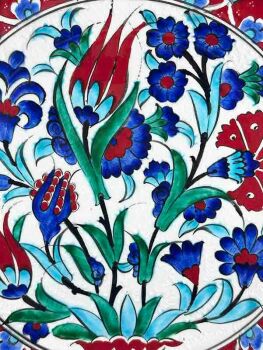 Çiçek Motifli İznik Çini Tabak 30 cm – Yeni Ev ve Ofis Hediyesi - Çini Evi (1)