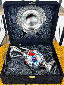Coffret Cadeau d’Entreprise – Carafe et Assiette en Céramique d’Iznik avec Finition Argentée - Çini Evi (1)