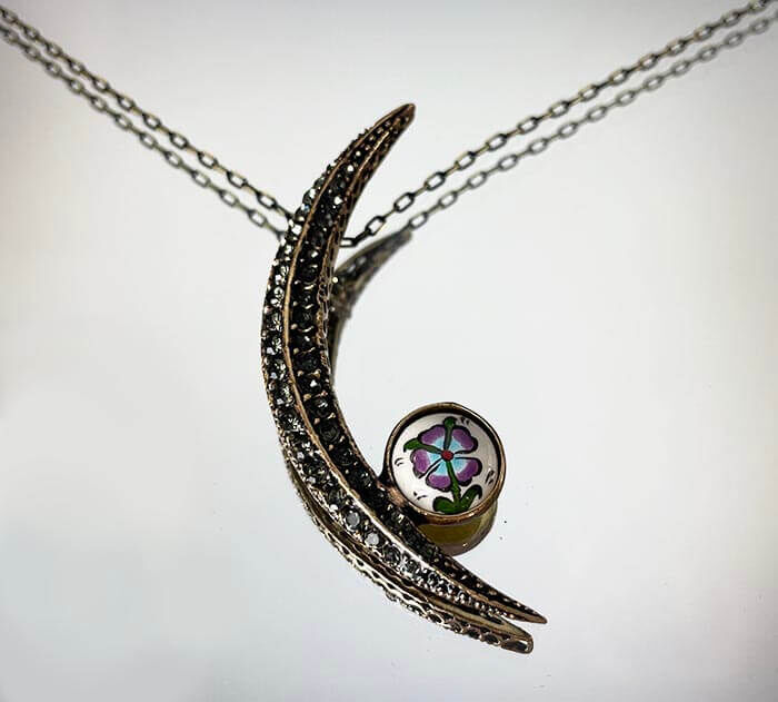 Collier Demi-Lune en Bronze avec Motif de Trèfle – Céramique d’Iznik Faite Main - 1