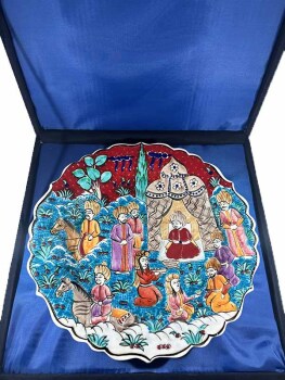 The Ruler’s Conversation - Ottoman Miniature Iznik Ceramic Plate - 3
