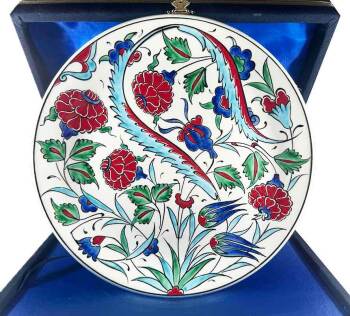 Cultural Gift - Pomegranate and Blue Tulip Iznik Ceramic Plate - Çini Evi