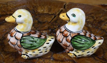 Cute Ducks Pottery Figurine - 1
