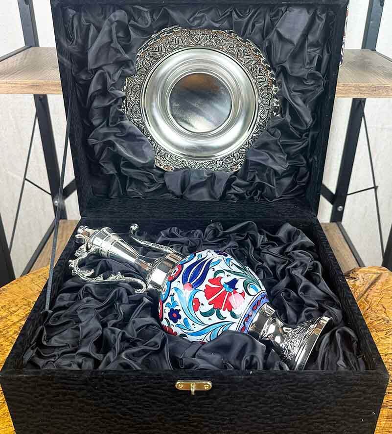 Dank- und Präsentationsgeschenk – silberbeschichtetes Iznik-Keramik-Kannen-Set - 2