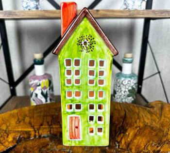 Das Dach des Glücks – Iznik-Kerzenhalter in Hausform - Çini Evi