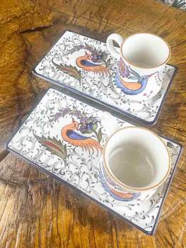 Das İznik Çini Kaffeepräsentationsset mit Cennet-Kuşu-Komposition - 3