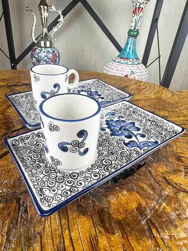 Das Klassische İznik Çini Kaffeepräsentationsset mit Blauem Hatayi-Motiv – Elegantes Geschenkset - 2