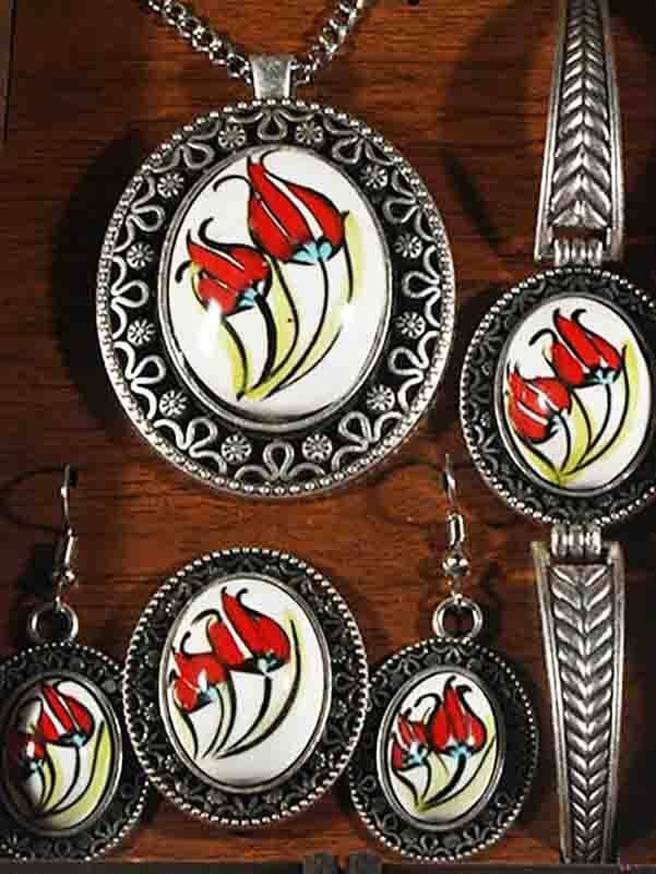 Double Tulip Jewelry Set - 2
