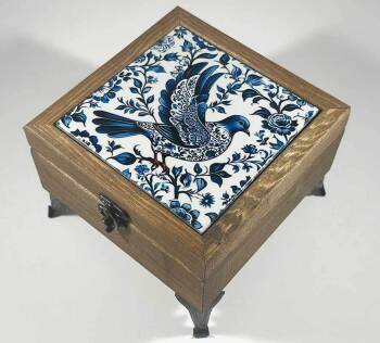 Dove Motif Wooden Jewelry Box, Symbol of Freedom - Çini Evi