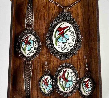 Elegant Tulip and Halic Motif Handmade Jewelry Set - Çini Evi