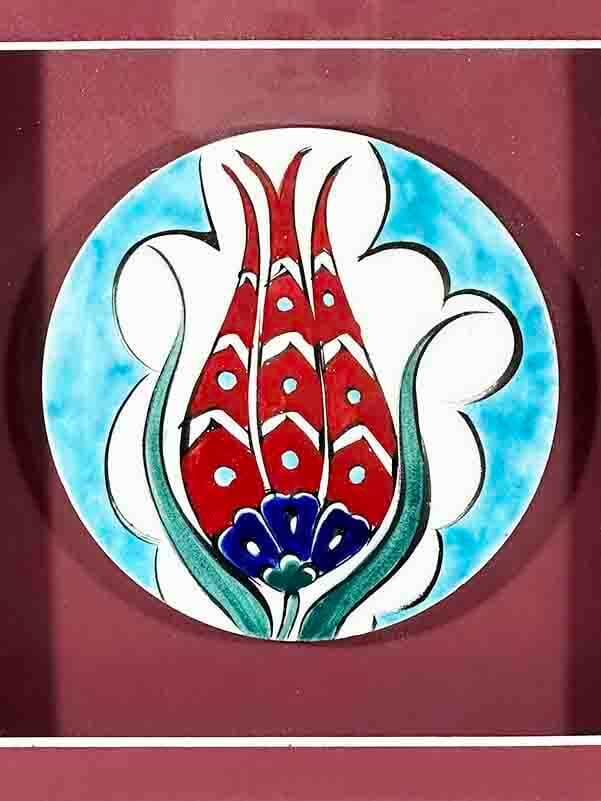 Elegant Tulip Motif Iznik Ceramic Plaque - 2